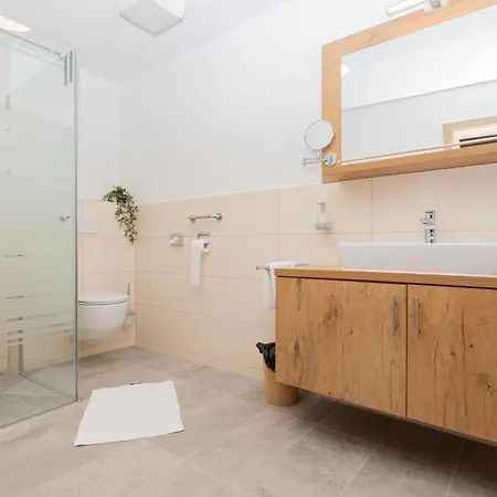 Schoenfelderhof Homestay Schonfeld im Marchfeld